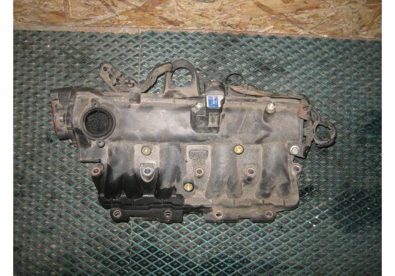 Впускной коллектор Opel Corsa D