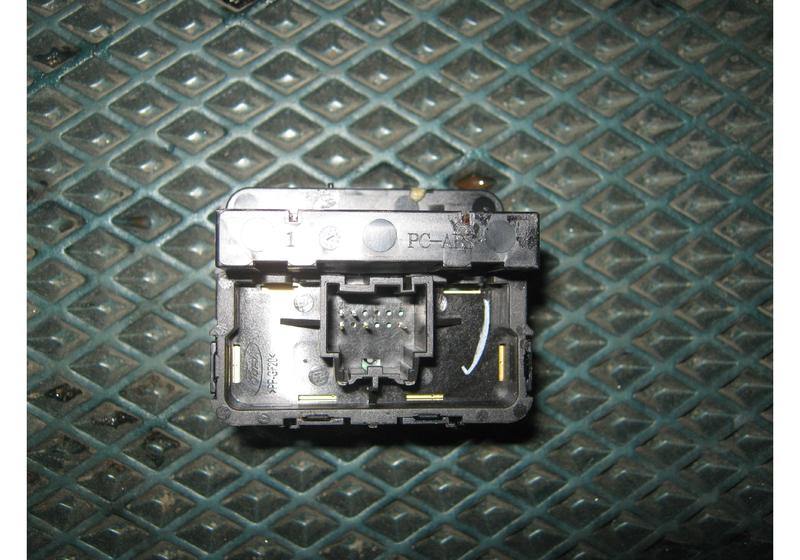 Блок кнопок Ford Escape 4 MK4