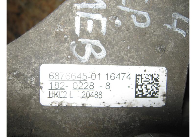 Кулак передний левый Mini Clubman Cooper F54