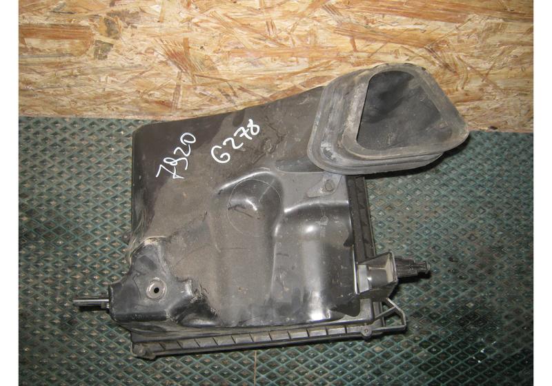 Корпус воздушного фильтра Opel Astra J