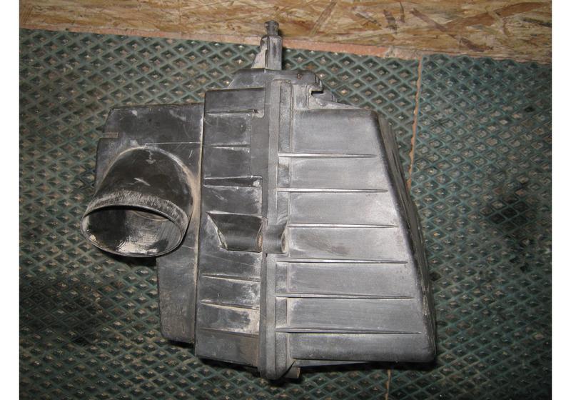 Корпус воздушного фильтра Opel Corsa D