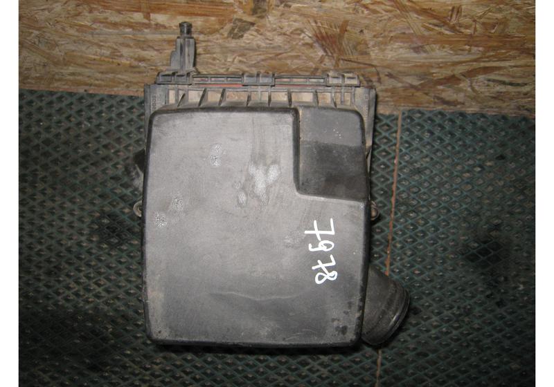 Корпус воздушного фильтра Opel Corsa D