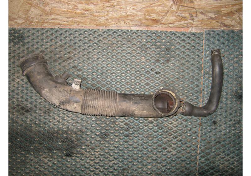 Патрубок воздушного фильтра Opel Corsa D