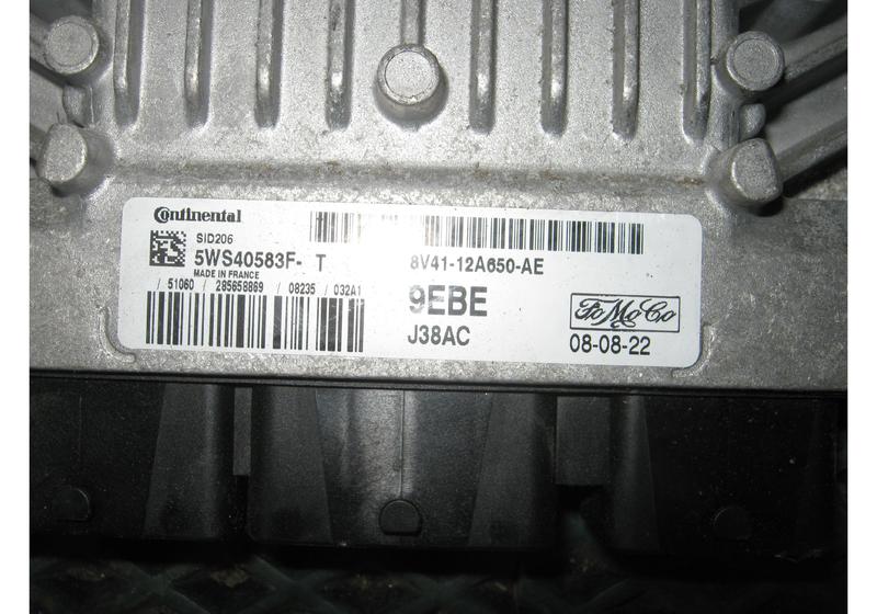 Блок управления двигателем Ford Kuga 1