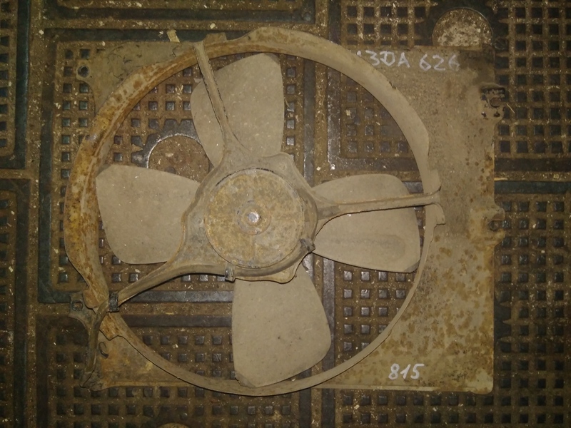 Вентилятор радиатора основного Mazda 626 GD