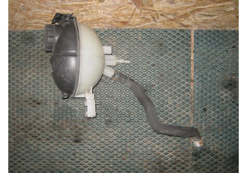 Расширительный бачок Mercedes-Benz E-Класс W212