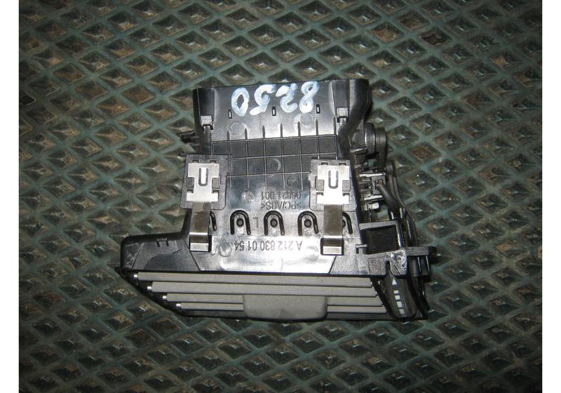 Дефлектор воздуховода Mercedes-Benz E-Класс W212