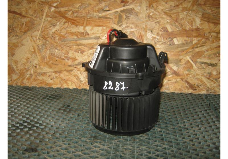 Моторчик печки Mini Clubman Cooper F54