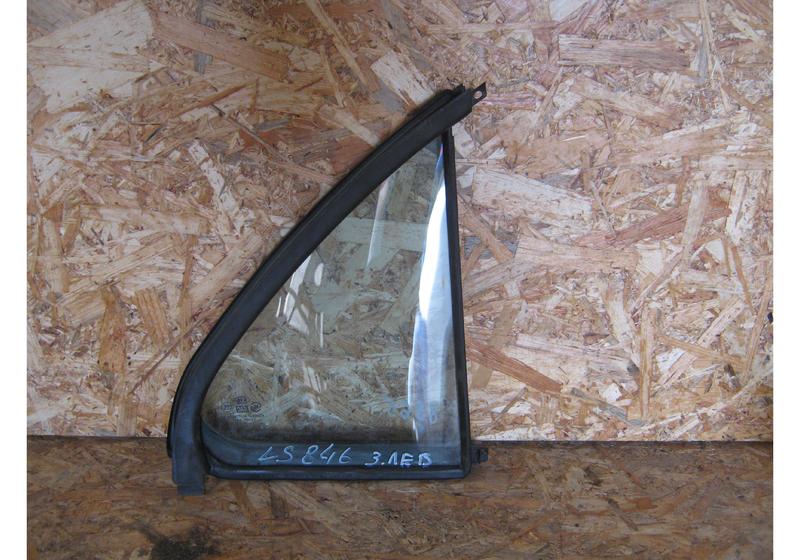 Стекло задней левой двери Kia Sorento 1 BL