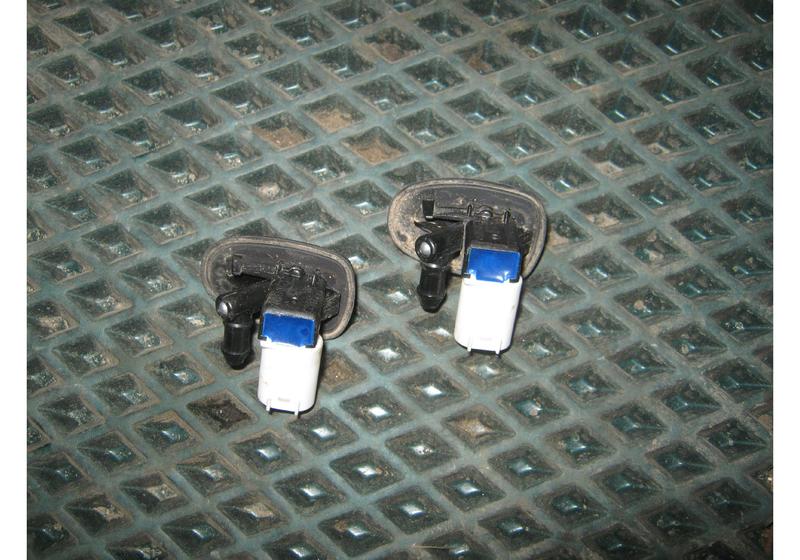 Форсунка омывателя лобового стекла Mini Clubman Cooper F54