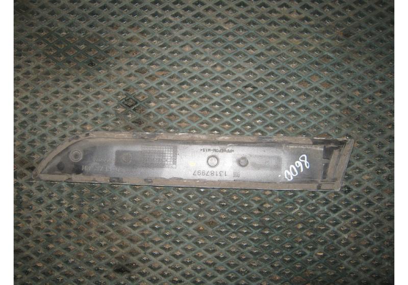 Накладка крыла заднего правого Opel Corsa D