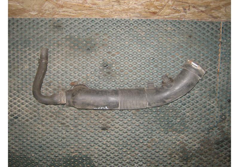 Патрубок воздушного фильтра Opel Corsa D