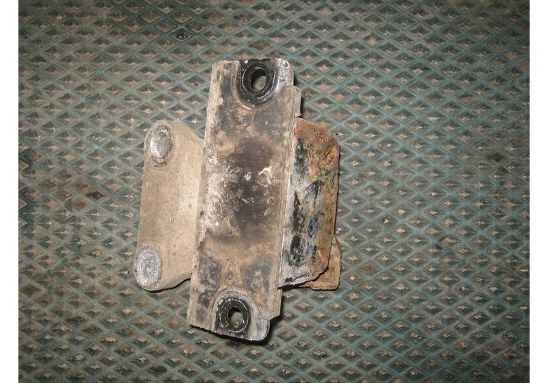 Опора КПП Opel Corsa D