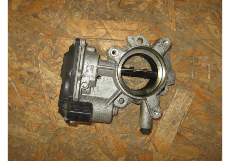 Дроссельная заслонка Opel Astra J