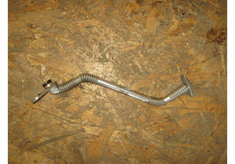 Трубка слива масла с турбины Opel Astra J