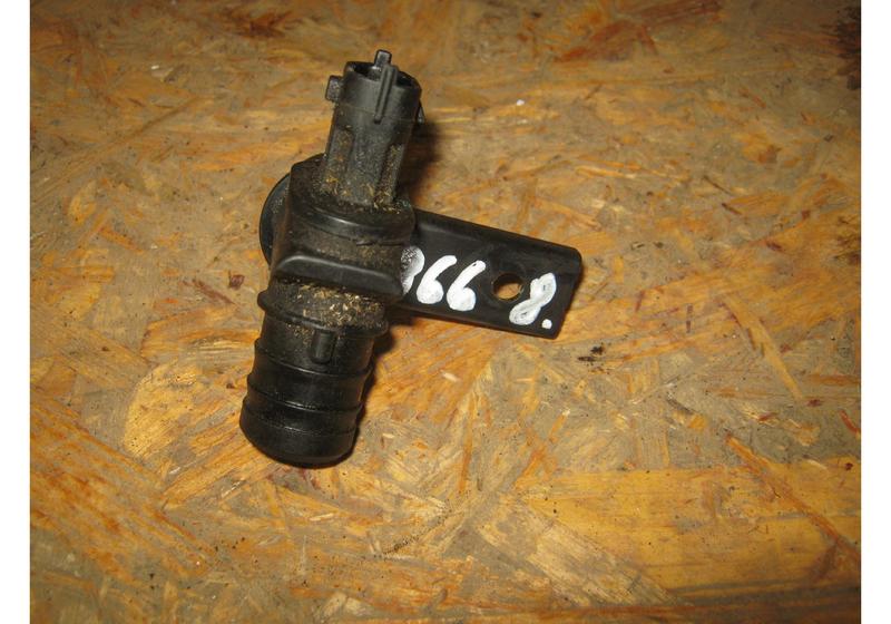 Электромагнитный клапан Opel Astra J