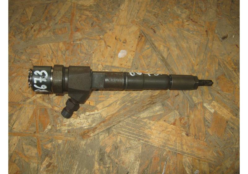 Топливная форсунка Opel Astra J