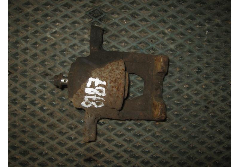 Суппорт задний правый Nissan Qashqai J10