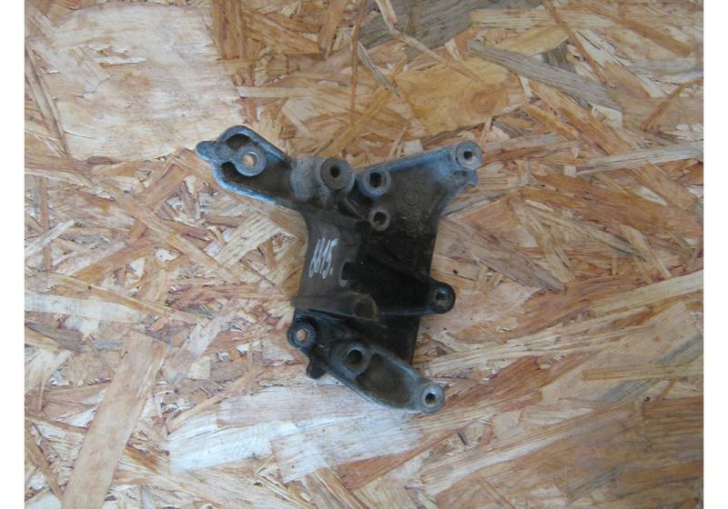 Опора двигателя Ford Kuga 1