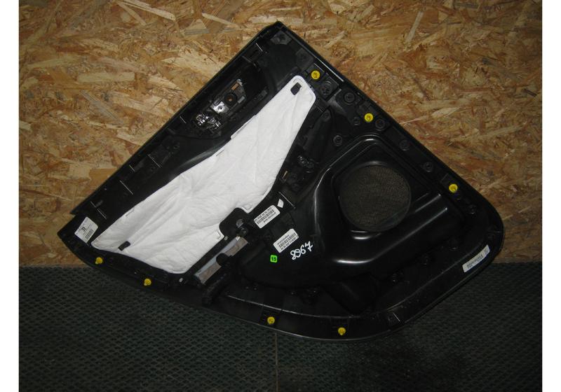 Обшивка двери задней правой Ford Escape 4 MK4