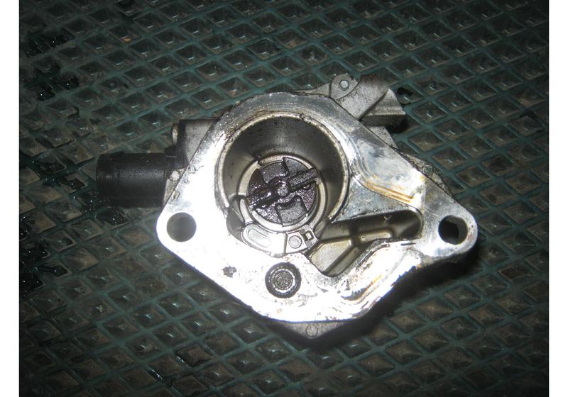 Вакуумный насос Nissan Qashqai J10