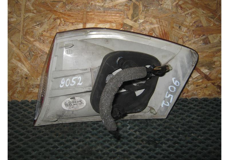 Фонарь задний левый наружный Ford Kuga 1