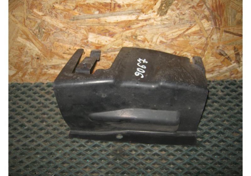 Воздуховод радиатора верхний Ford Kuga 1