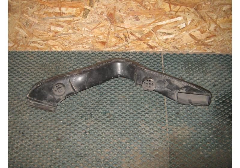 Воздухозаборник Ford Kuga 1