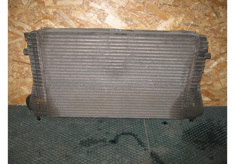 Интеркулер Volkswagen Passat B6