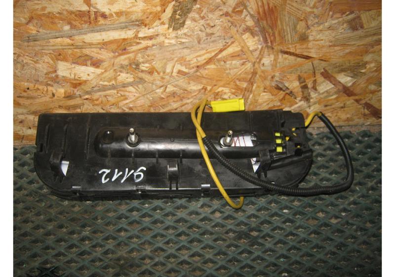 Подушка безопасности в сиденье правая Ford Kuga 1