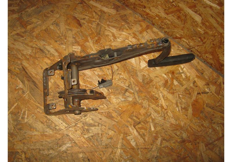 Ручник Ford Kuga 1