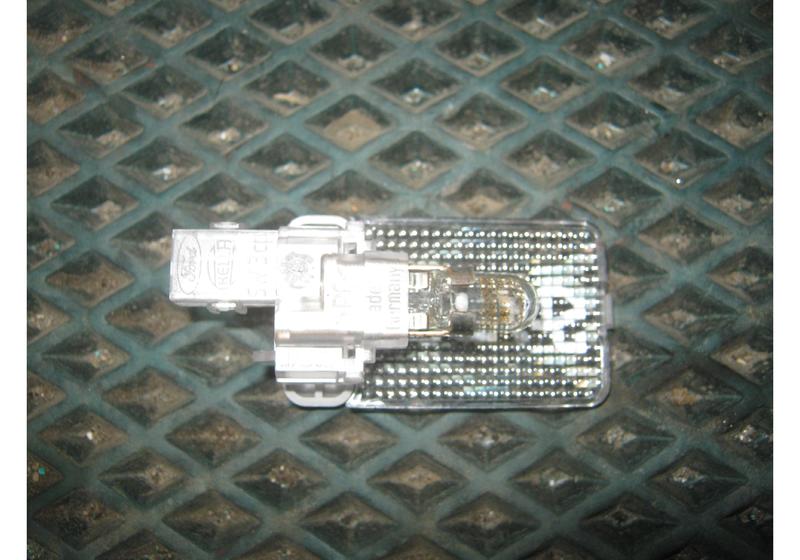 Плафон салонный Ford Kuga 1