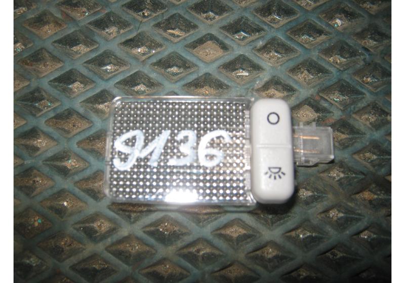 Плафон салонный Ford Kuga 1