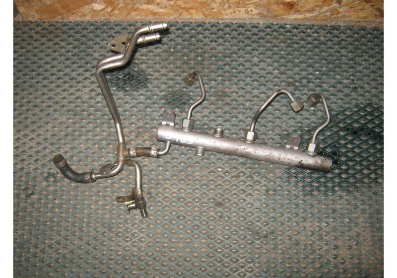 Рейка топливная (рампа)