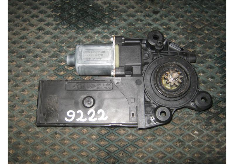 Моторчик переднего правого стеклоподъемника Renault Scenic 3