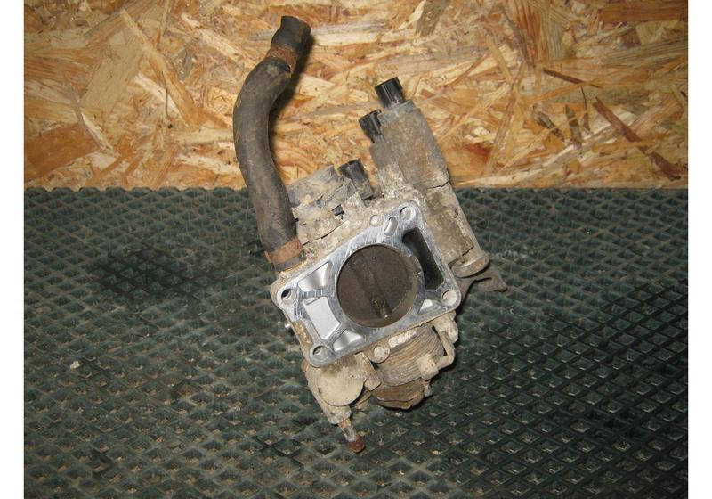 Дроссельная заслонка Nissan Almera N15