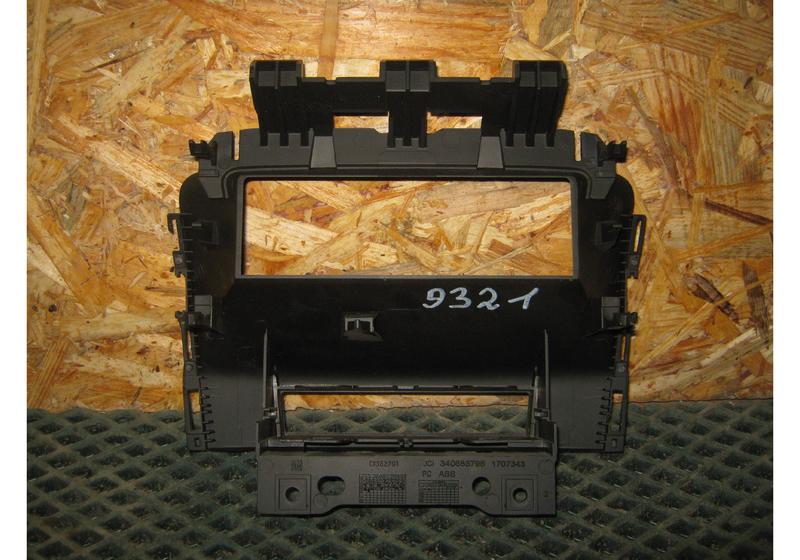 Накладка торпеды Opel Astra J