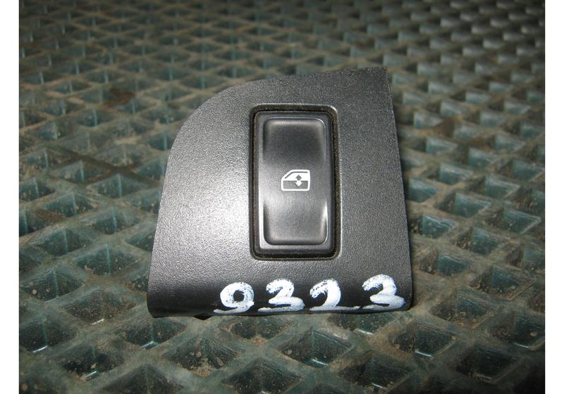 Кнопка стеклоподъемника