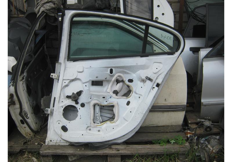 Дверь задняя правая Renault Fluence 