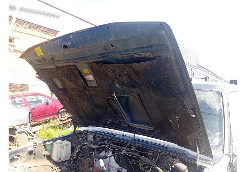 Капот Mitsubishi Pajero 2